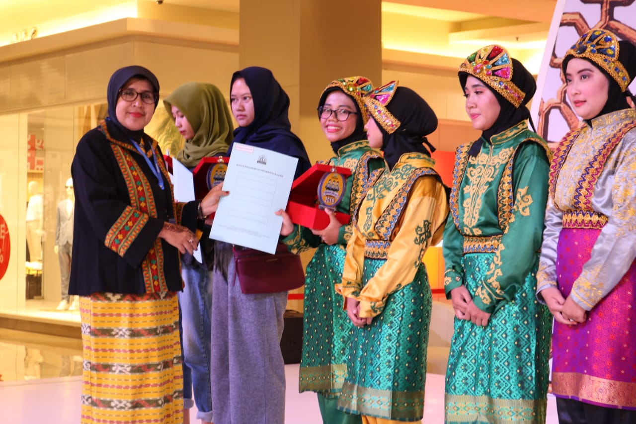 F91072FC 9598 4A8F 93CA 0A7A281F6A8E