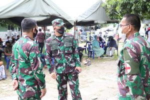 Dandim 0102/Pidie Tinjau Pelaksanaan Serbuan Vaksin Covid-19 Bagi Masyarakat