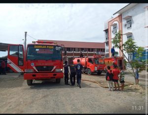 Lantai Tiga Gedung Asrama MUQ Pidie Terbakar