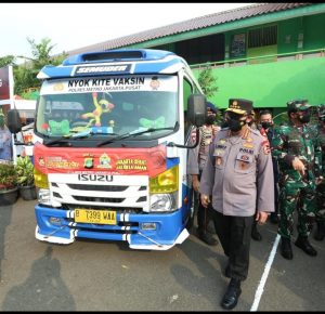 Kapolri Gelar Posko PPKM di Pasar, pastikan perekonomian dan protokol kesehatan berjalan