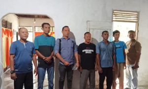 Ketua FTA Serahkan Sejumlah Berkas ke YLBH AK Nagan Raya