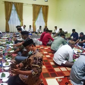 Keluarga Besar Kecamatan Darul Makmur Gelar Buka Puasa Bersama