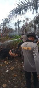 Camat Darul Makmur Tawaruddin Apresiasi Kerja Keras Personil Damkar