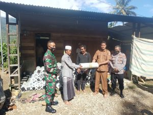Program Ketahanan Pangan, Pengulu Gumpang Lempuh Salurkan 100 Mulsa Dan Bibit Cabai