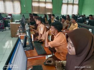 247 Siswa SMAN 1 Darul Makmur Ikut Ujian Kenaikan Kelas