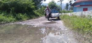 Aspal Jalan Panosan-Teger Miko Terkelupas, Warga Minta Perhatian Pemerintah