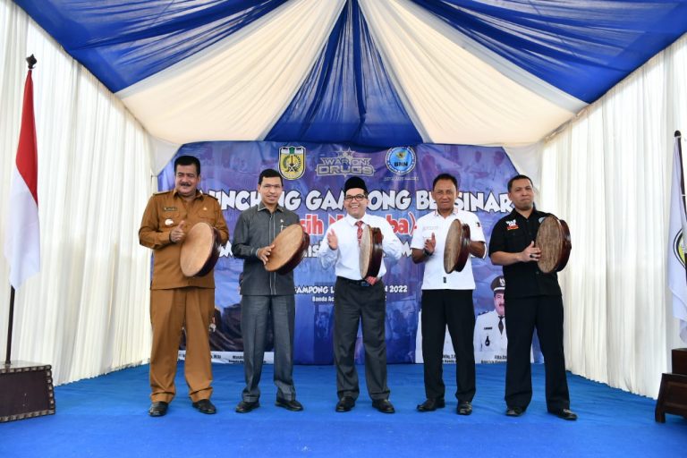 c72605206442b5402b3543615030da8d451b89b78195069d8a650bc63c0ab900.0