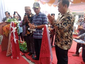 Bupati Nagan Raya H. M Jamin Idham Serah Terima Bedah Rumah Bantuan