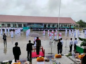Walaupun Diguyur Hujan Para Santri Tetap Antusias Peringati HSN