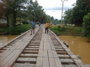 Warga Ujung Lamie Butuh Jembatan Permanen, Sulaiman: Jembatan yang Sekarang ini Pernah Memakan Korban Jiwa