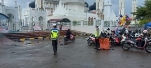 Anggota Unit Turjawali Satlantas Gelar Pengaturan Lalin di Tiga Titik Wilkum Polresta Banda Aceh