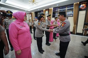 Kapolri Sematkan Tanda Kehormatan Bintang Bhayangkara Pratama ke 22 Pati Polri, Ini Daftarnya