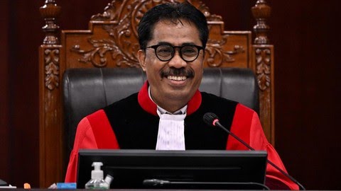 para hakim mahkamah konstitusi 3 169