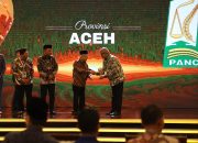Jangkauan Layanan JKN Aceh Merata, Pemerintah Aceh Terima Penghargaan Universal Health Coverage (UHC)