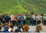 Puncak Jaya Memanas, Kapolda dan Dansatgas Pamtas Yonif 112/DJ Turun Langsung ke Lapangan