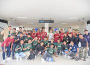 Ketum KONI Aceh Besar Lepas Pemain PSAB Arungi Liga 4 di Surabaya