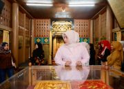 Ketua Dekranasda Aceh Marlina Muzakir Kunjungi Anjungan Aceh di TMII