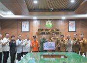 Sekda Aceh Terima Bantuan Solidaritas Pemko Makassar untuk Korban Banjir