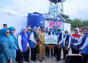 Kak Na Dampingi Ketum Seruni Serahkan Bantuan di Pidie Jaya