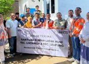 Khairiah dan Ridwan Terima Bantuan Rumah Layak Huni dari Solusi Bangun Andalas