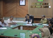 Aceh Defisit 0,24 Persen, Sekda Aceh Tekankan Pengendalian Harga Bahan Pokok