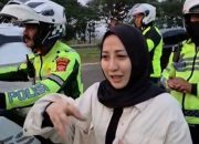 Panik Tertinggal di KM 130, Pemudik Ini Akhirnya Bertemu Keluarga Berkat Polisi