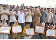 Sinergi Pusat-Daerah, Bantuan Perbaikan Rumah Korban Bencana Diserahkan di Aceh Tamiang