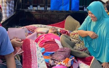 Wanita 50 Tahun Terjatuh ke Sumur Sedalam 10 Meter di Montasik, Tim BPBD dan SAR Berhasil Lakukan Evakuasi Dramatis