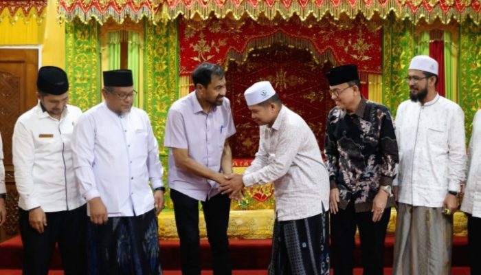 ‎Mualem Sambut Kunjungan Silaturahmi Pimpinan MPU Aceh‎