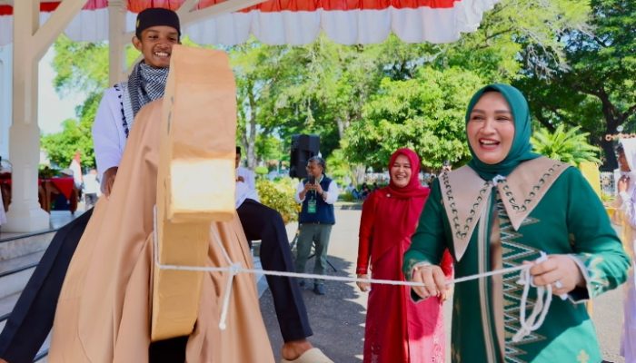 Pawai 1 Muharram, Kak Na Selfie dengan Unta SD Islam Al-Azhar Kairo