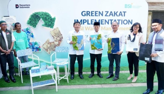 Lewat Implementasi Green Zakat, BSI Ajak Masyarakat Ubah Sampah Jadi Emas