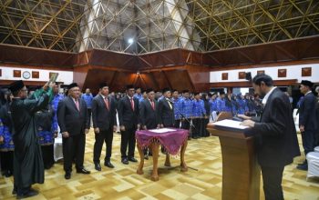 Mualem Cetak Sejarah, Lantik Langsung 248 Kepala Sekolah SMA, SMK, dan SLB se-Aceh