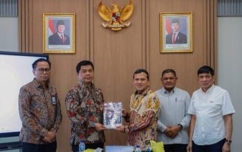 Gubernur Utus Wagub dan Ketua BRA ke Sesneg Bahas Penguatan Perdamaian Aceh