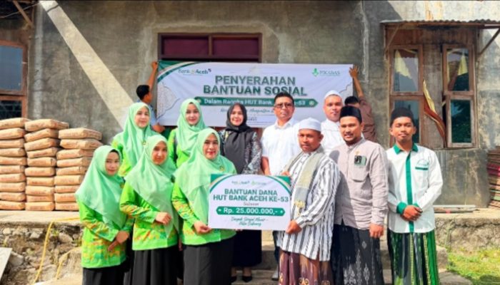 Ketua PIKABAS Salurkan Bantuan ke Dayah Sirajul Munir Al-Aziziyyah, Perkuat Silaturahmi dan Dukungan untuk Pendidikan Santri