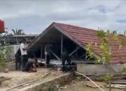 Angin Kencang Robohkan Balai Pengajian Dayah Bustanus Salamah di Aceh Besar