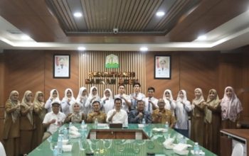 Bawa Nama Aceh ke Tingkat Nasional, 10 Siswa SMA 2 Banda Aceh Dapat Dukungan Penuh Sekda