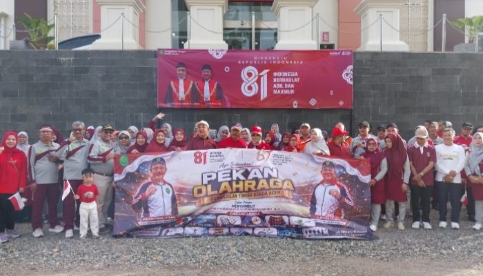 Hampir 200 Warga PT Banda Aceh Meriahkan Gerak Jalan Santai, Semarak HUT RI dan HUT MA ke-81