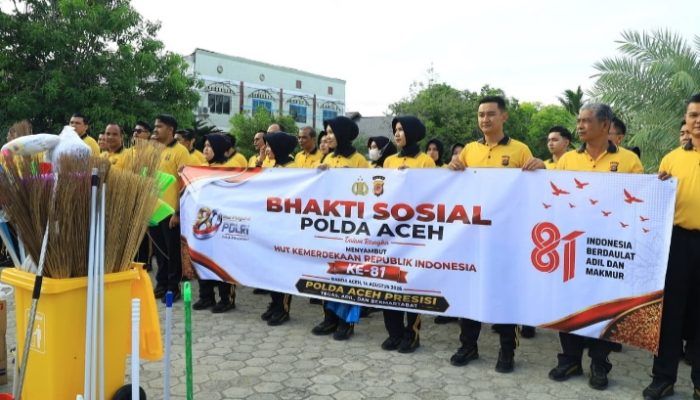 Sambut HUT ke-81 RI, Polda Aceh Serentak Bersihkan Rumah Ibadah