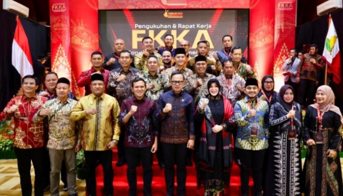 Wagub Bersama Wamendagri Hadiri Pengukuhan DPP FKKA Aceh‎