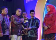 Pemerintah Aceh Terima Serambi Award 2026 atas Penanganan Bencana