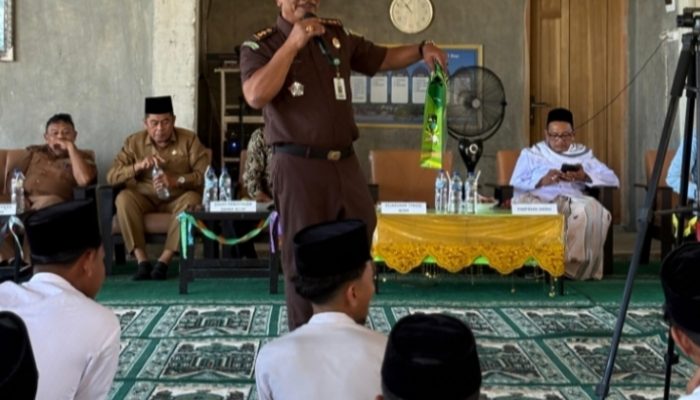 Jaksa Masuk Dayah, Kejati Aceh Bekali Santri Pidie soal Hukum, Narkoba hingga Cyberbullying