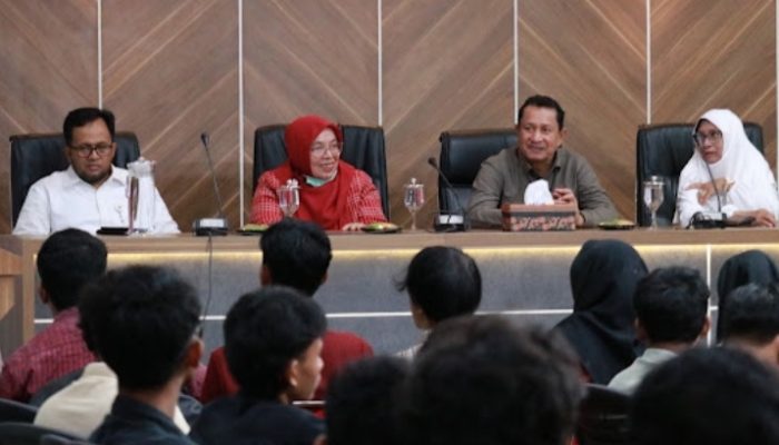 Dua Hakim Agung MA Hadir di FH USK, Mahasiswa Diajak Pahami Hukum dengan Integritas dan Nurani
