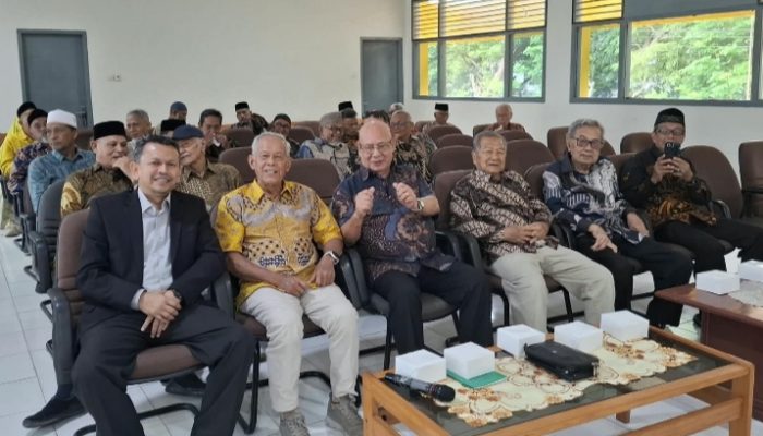HUT ke-65 USK, Silver College PWRI Dorong Purnabakti Tetap Sehat dan Produktif