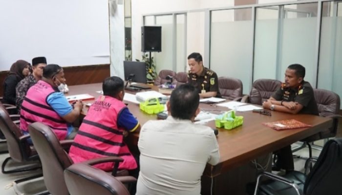 Kejati Aceh Serahkan Dua Tersangka Korupsi Pengadaan Tanah Irigasi Sigulai, Kerugian Negara Rp2,2 Miliar