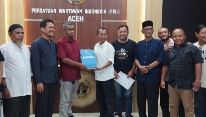 Muhammad Saman Kembalikan Berkas Calon Ketua PWI Aceh, Usung Gagasan “Melanjutkan yang Baik, Memperbaiki yang Kurang”